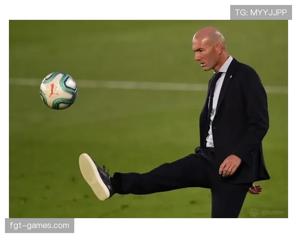 齐达内战术遗产延续：新一代教练如何重塑现代足球战术格局