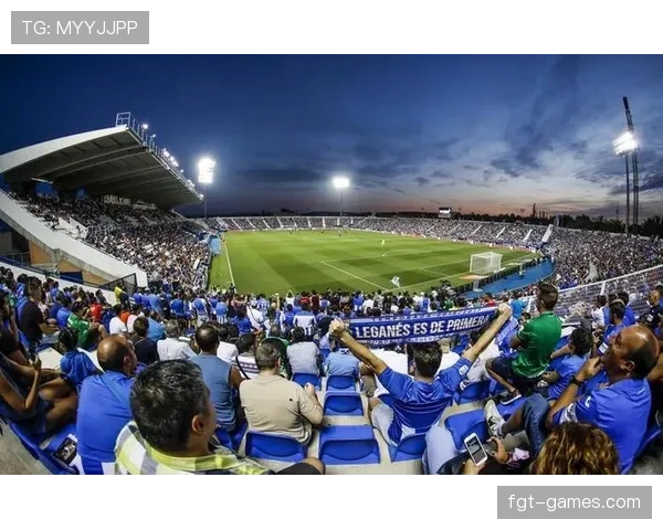 首尔世界杯球场承办K联赛赛事，主场优势助力球队表现稳健