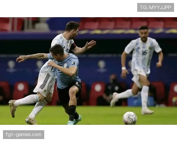 阿根廷队持续保持战术纪律，稳固防守与精准反击助力胜利